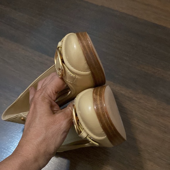 NWOT COACH High Heel Pumps Size 6B - Picture 13 of 16